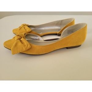 Yellow Bow Suede Ana Slides Size 8